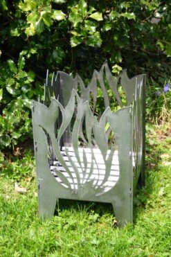 SvenskaV Feuerkorb Flamme L