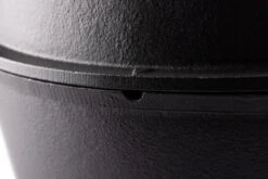 Grillfürst Dutch Oven BBQ Edition DO28 - XXL Dutch Oven -GrillProfi Werkstatt Grillfuerst Dutch Oven DO28 Thermometer Durchfuehrung