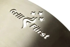 Grillfürst Feuerplatte Aus Edelstahl Für 57cm Kugelgrills - Durchmesser 54,5 Cm -GrillProfi Werkstatt Grillfuerst Feuerplatte Kugelgrill 57cm Logo
