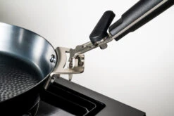 Outdoorchef Carbonstahl Pfanne Ø 28 Cm -GrillProfi Werkstatt Outdoorchef Carbonstahl Pfanne Griff abnehmen