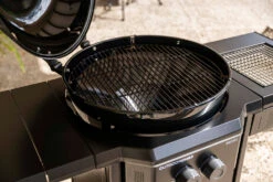 Outdoorchef Gas Kugelgrill Davos 570G Pro Mit Blazing Zone (Infrarotbrenner) & Abdeckhaube 26 Outdoorchef Gas Kugelgrill Davos 570G Pro Mit Blazing Zone (Infrarotbrenner) & Abdeckhaube -GrillProfi Werkstatt Outdoorchef Davos 570 G Pro Kugelgrill 2 Brenner