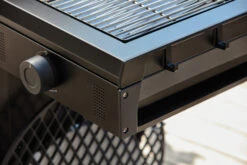 Outdoorchef Gas Kugelgrill Davos 570G Pro Mit Blazing Zone (Infrarotbrenner) & Abdeckhaube 22 Outdoorchef Gas Kugelgrill Davos 570G Pro Mit Blazing Zone (Infrarotbrenner) & Abdeckhaube -GrillProfi Werkstatt Outdoorchef Davos Blazing Zone Detail
