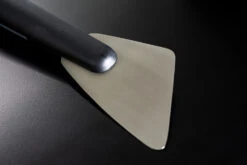 Outdoorchef Trichter Reinigungsset Für EASY FLIP Trichter -GrillProfi Werkstatt Outdoorchef Trichter Schaber Detail Klinge 1