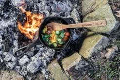 Petromax Gusseiserne Kasserolle Mit Deckel Kr1 21 Petromax Gusseiserne Kasserolle Mit Deckel Kr1 -GrillProfi Werkstatt Petromax Kasserolle Gemuese zubereiten kr1