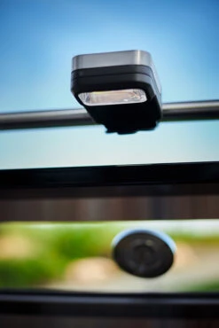 Rösle Universal BBQ LED Griffleuchte / Grilllicht -GrillProfi Werkstatt Roesle Griffleuchte Grillicht Lifestyle