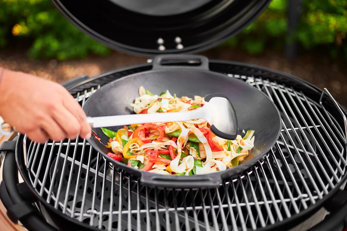 Rösle BBQ Woklöffel Mit Silikonrand - 40 Cm 3 Rösle BBQ Woklöffel Mit Silikonrand - 40 Cm