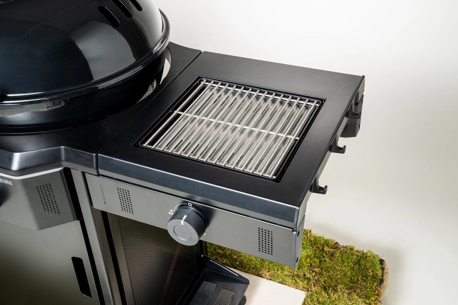 Outdoorchef Gas Kugelgrill Davos 570G Pro Mit Blazing Zone (Infrarotbrenner) & Abdeckhaube 14 Outdoorchef Gas Kugelgrill Davos 570G Pro Mit Blazing Zone (Infrarotbrenner) & Abdeckhaube – Bild 12