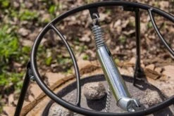 Petromax Feuertopf Deckelhalter Pro-ft Dutch Oven Zubehör -GrillProfi Werkstatt petromax feuertopf deckelhalter nahaufnahme